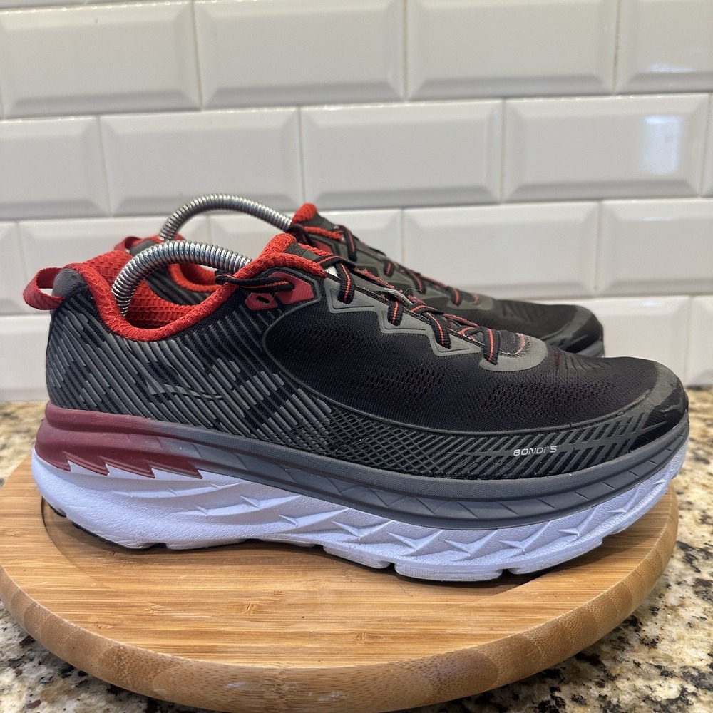 Hoka One One Bondi 5 Men 10 Black Red Running Training Sneaker 1014757 Comfort